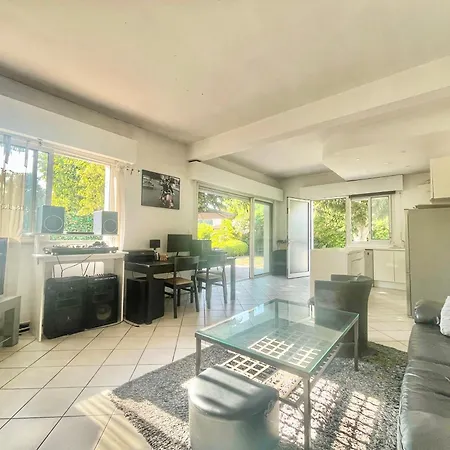 Juan Les Pins Tramontane Proche Et Commerces A Pied , Maison Plain Pied 70m2 Antibes